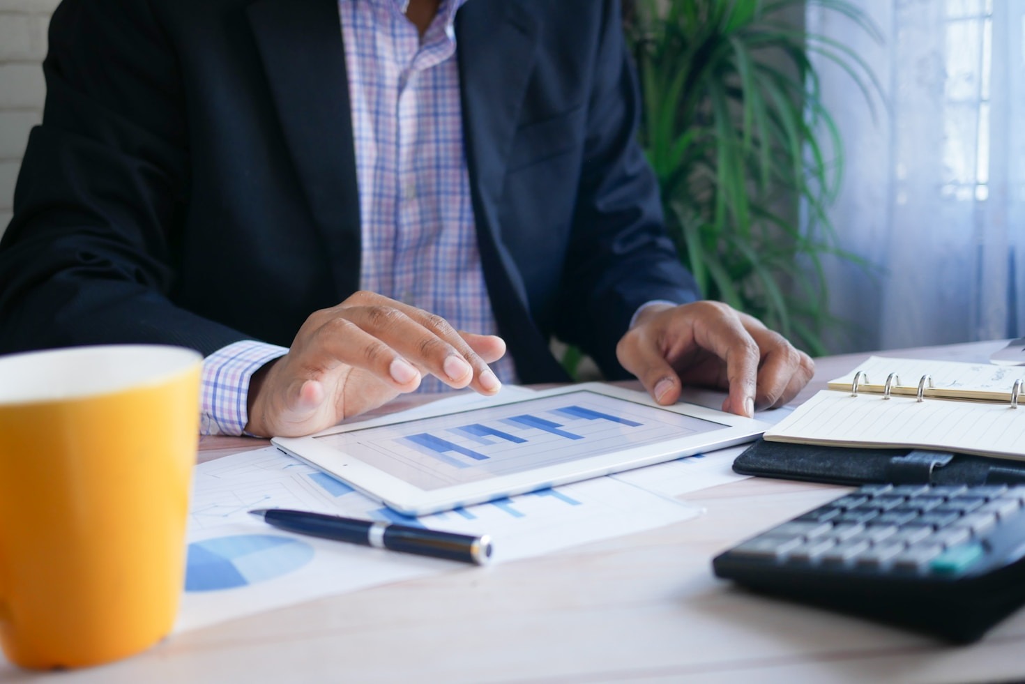 Smart Ways To Manage Debt While Saving Money